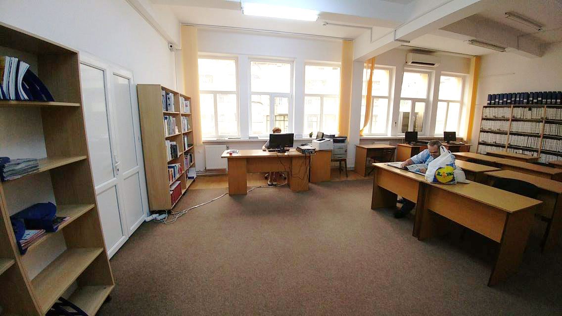 Peste 40.000 de titluri la dispoziţia cititorilor din Bănie 36217