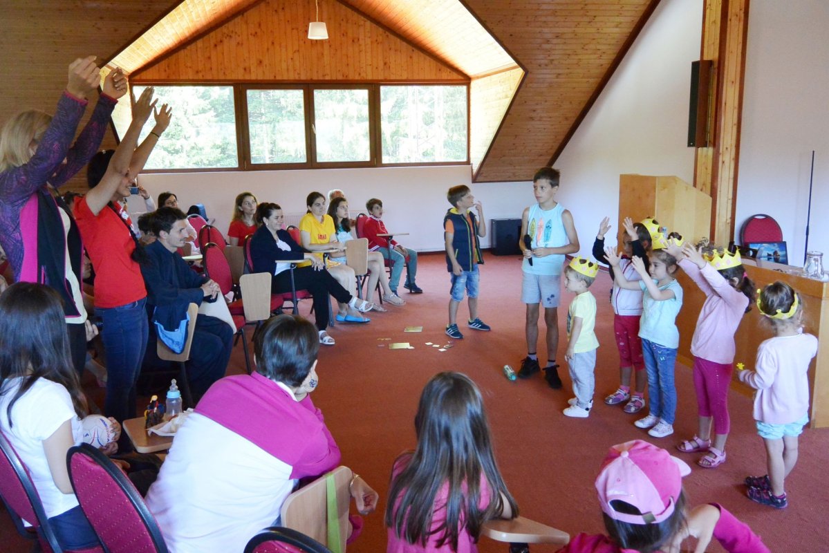 Tabără creștină pentru familii, la Păltiniș 36133