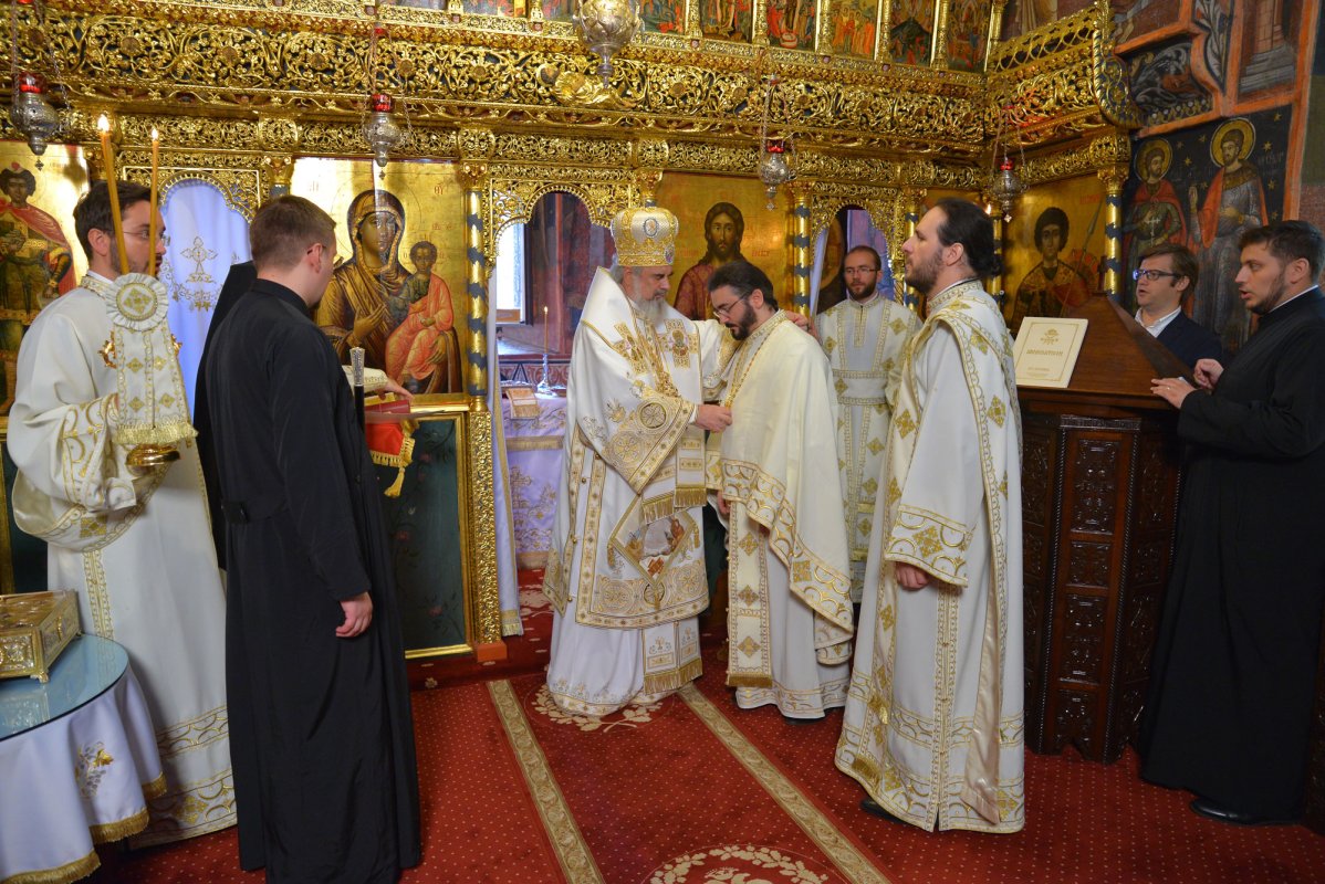 Demonizarea, înstrăinarea omului de natura sa 36085