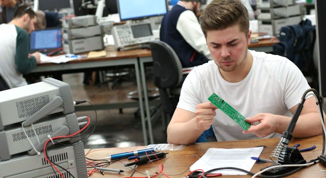 România exportă masiv ingineri în toată lumea 36096