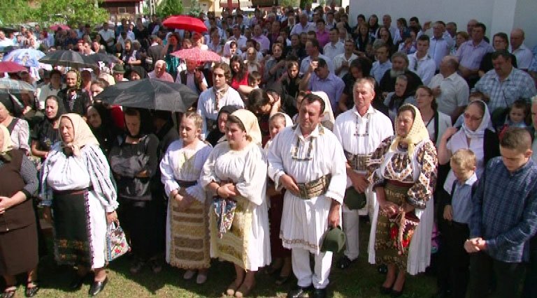 Slujiri arhiereşti în Duminica a 5-a după Rusalii 35957