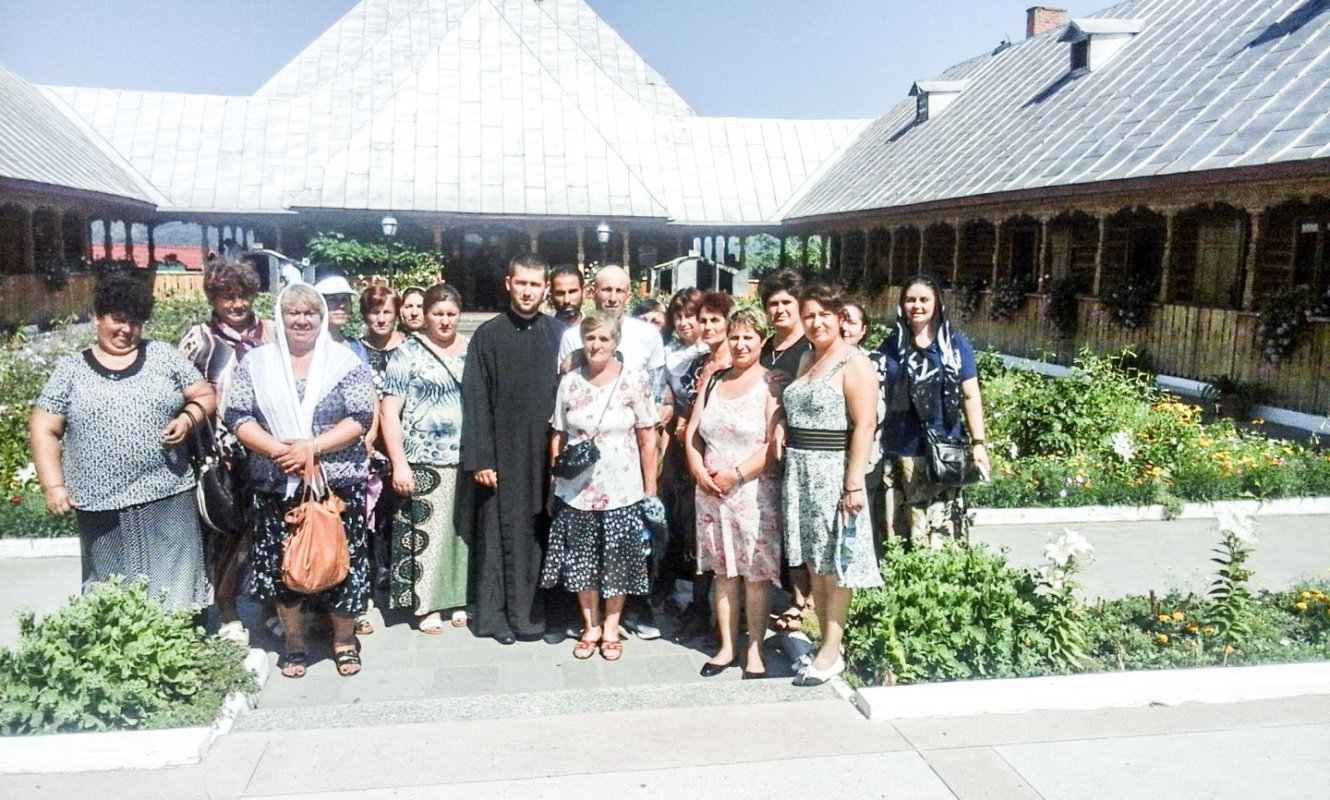 Pelerinaj la mănăstirile oltene 35909