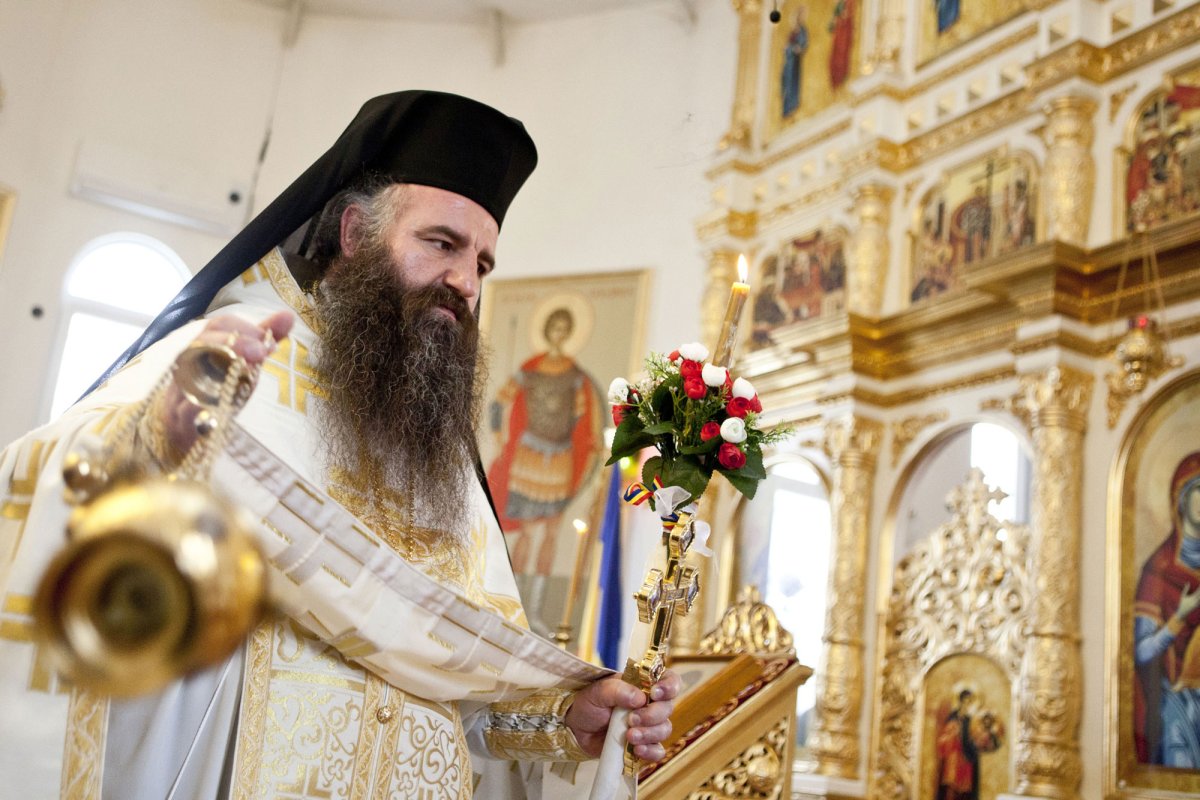 Uniţi sub binecuvântarea Maicii Domnului „Prodromiţa” 35925