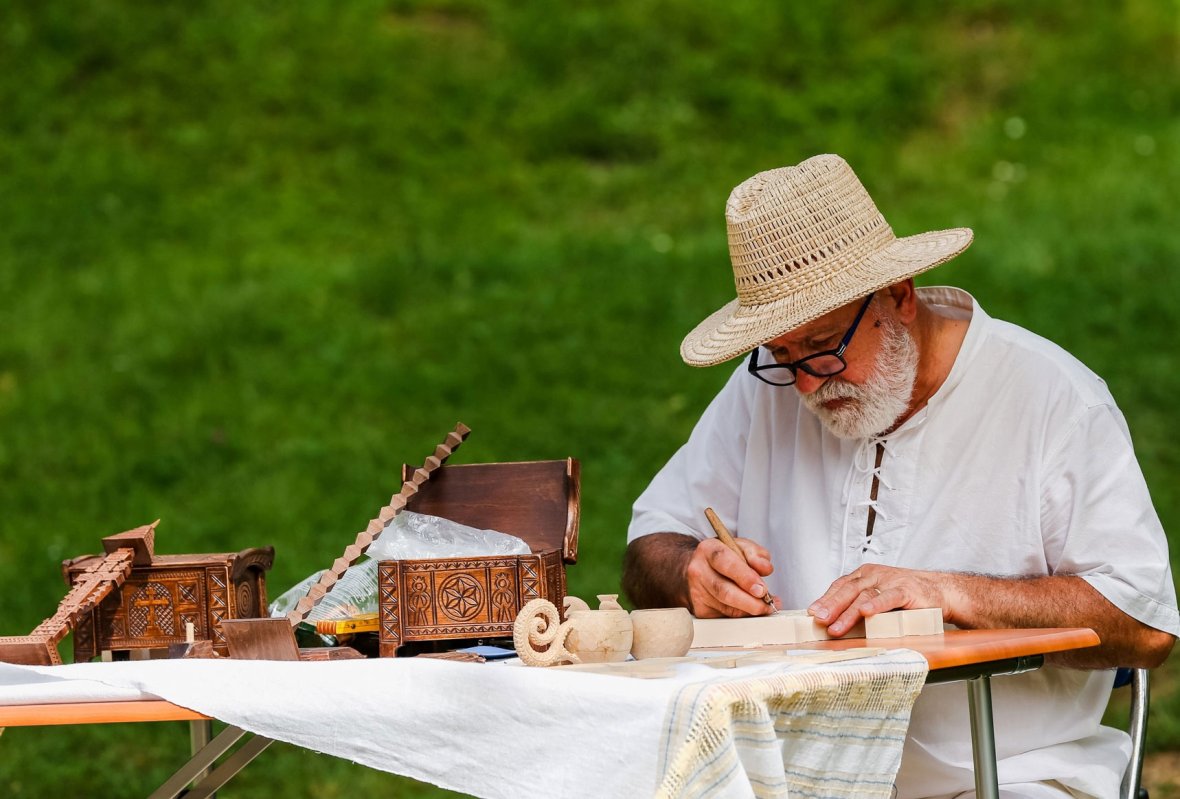 „ASTRA Multicultural”, la Muzeul în aer liber din Dumbrava Sibiului 35861