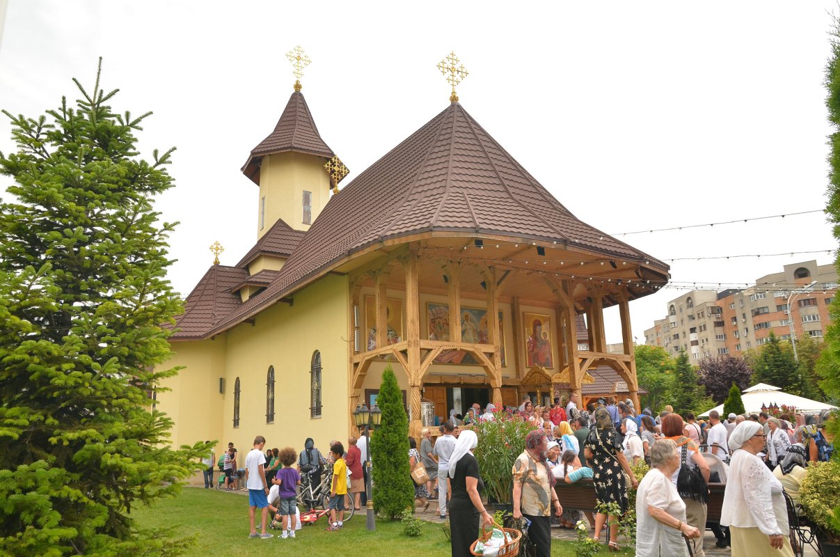 Pelerinaj la icoana Maicii Domnului Prodromiţa 35836