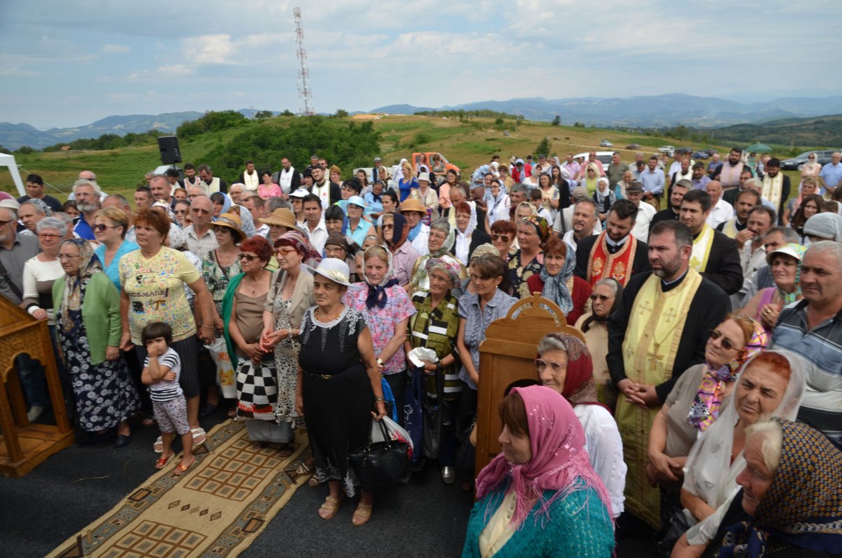 Rugăciune de suflet în Mehedinţiul de munte 35867