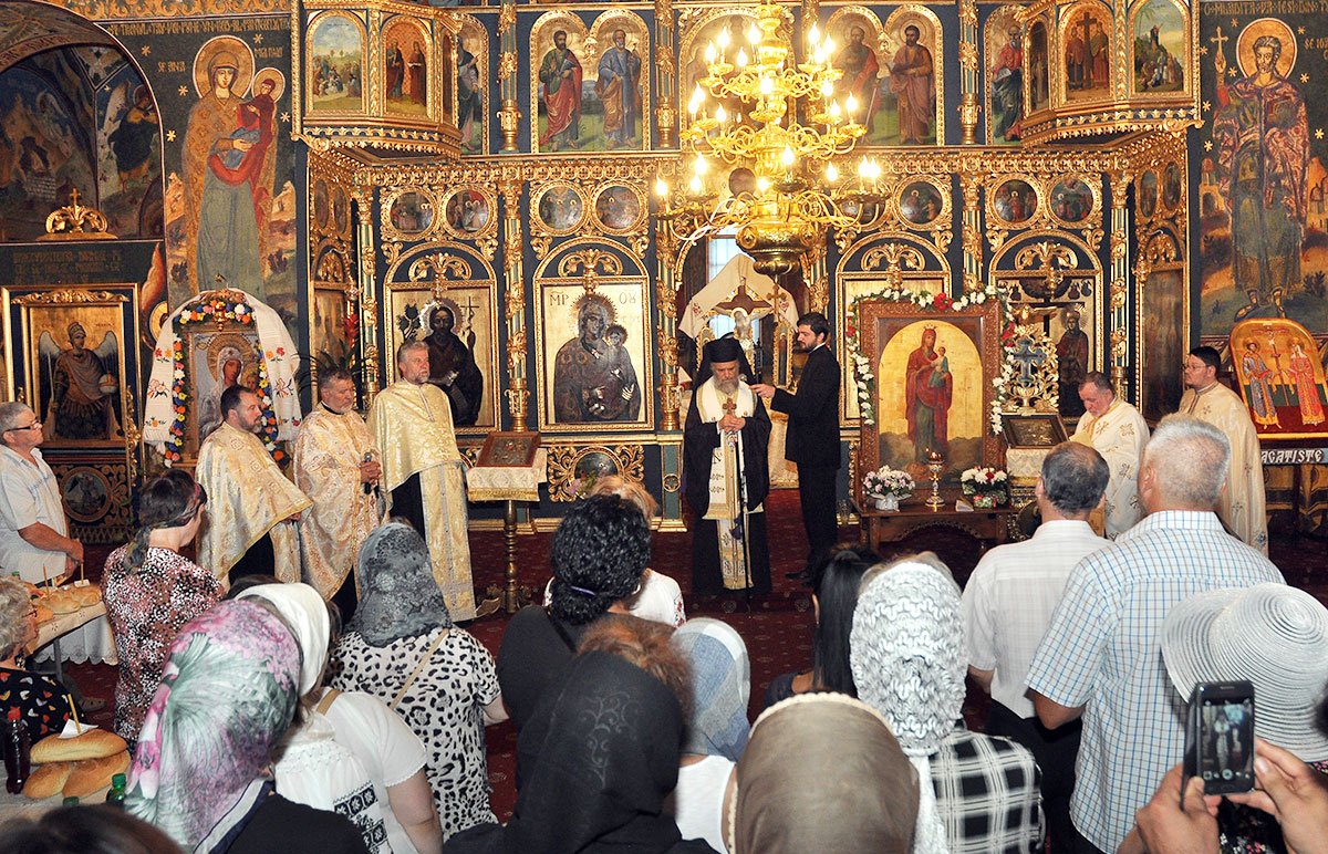 Cinstirea sfintei icoane a Maicii Domnului Prodromiţa la Galați 35785