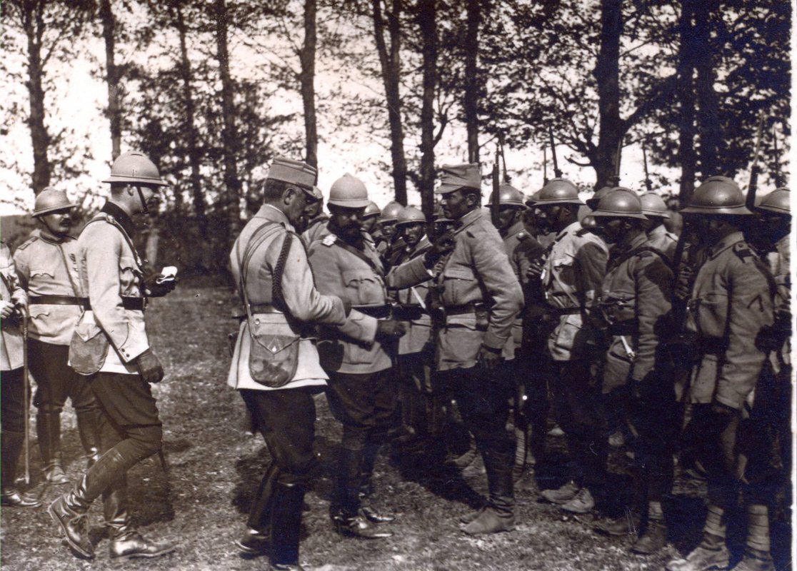 Epopeea unor victorii  mari cât un veac 35719