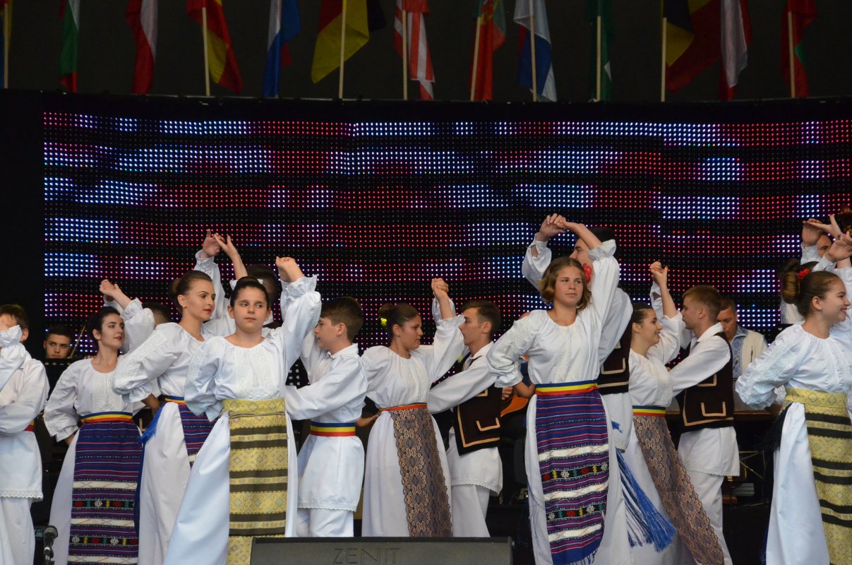 Eveniment folcloric la Buziaș 35585