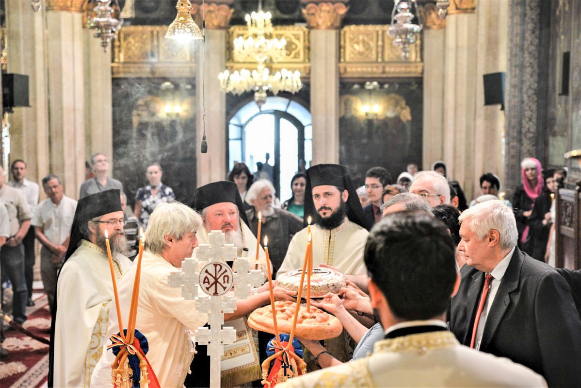 Regele Ferdinand, pomenit la Catedrala Patriarhală 35602