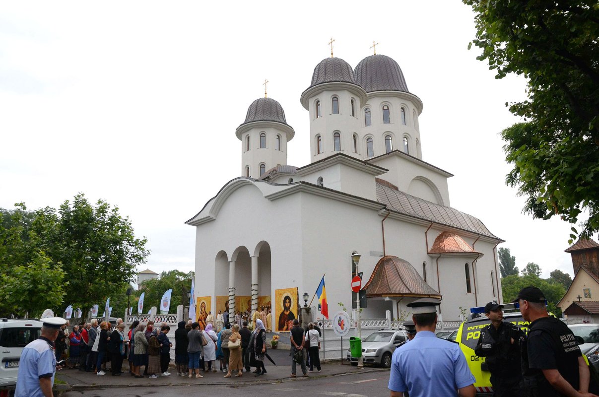 Misiune de suflet la biserica de lângă casă 35516