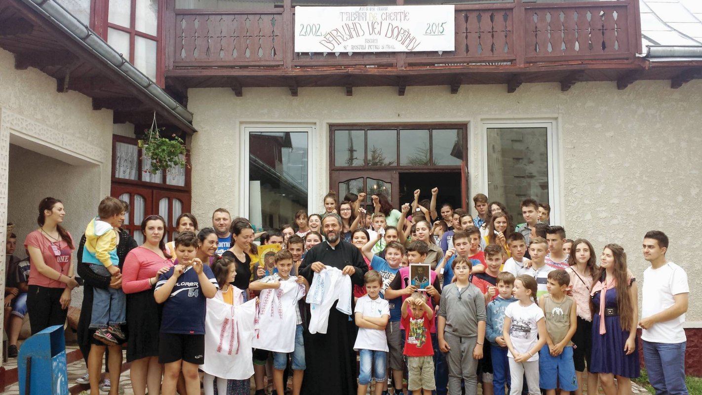 O nouă ediţie a Taberei „Dăruind vei dobândi“, la Filioara 35476