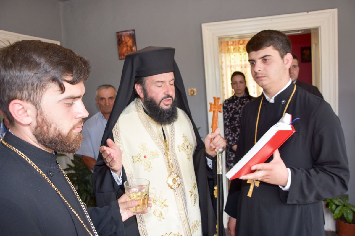 Sfinţirea bisericii parohiale Pârvova 35505