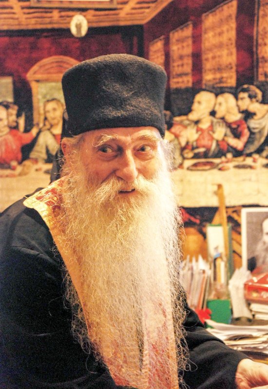 Arhimandritul Arsenie Papacioc, şase ani de odihnă în Împărăţia Luminii 35441