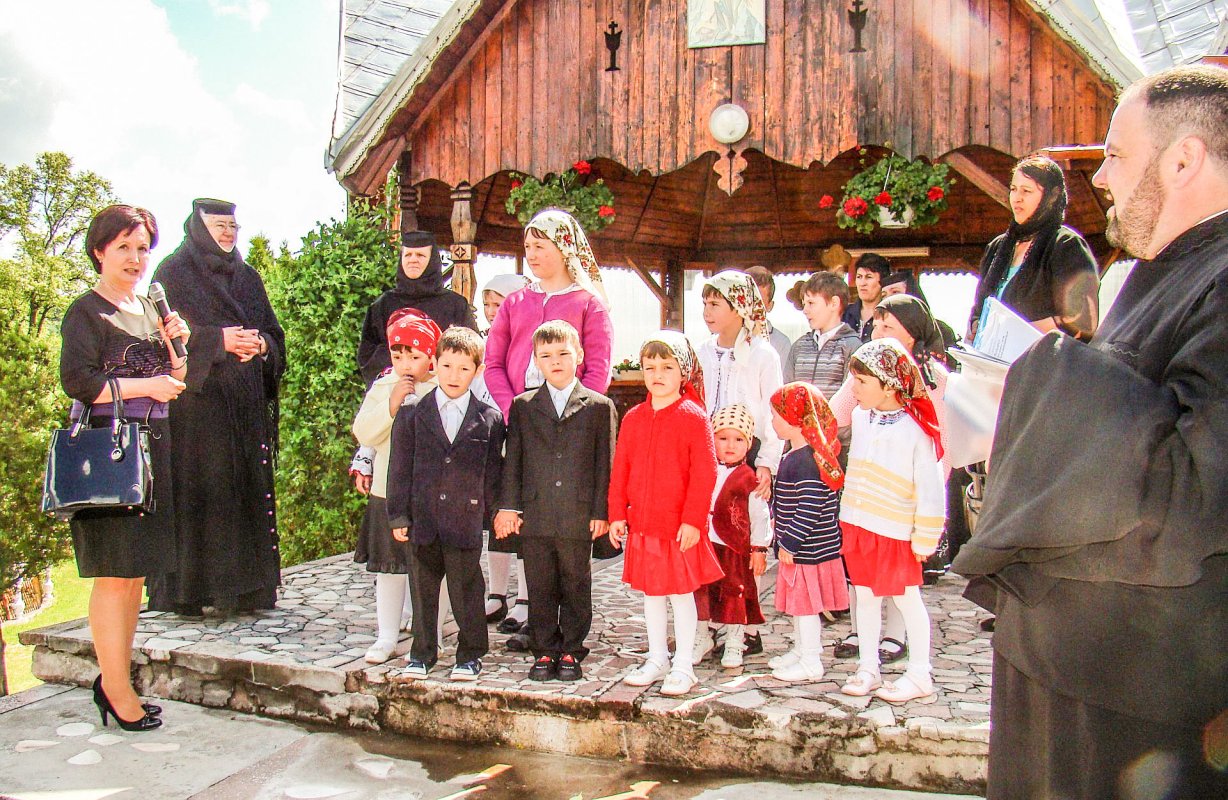 Bic, mănăstirea care s-a zidit mai întâi în cer 35423