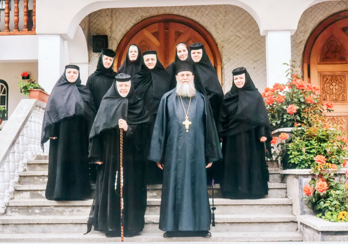 Bic, mănăstirea care s-a zidit mai întâi în cer 35426