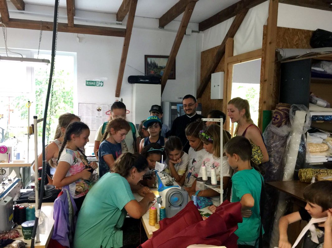 Tabere sociale la Vălenii de Munte 35400