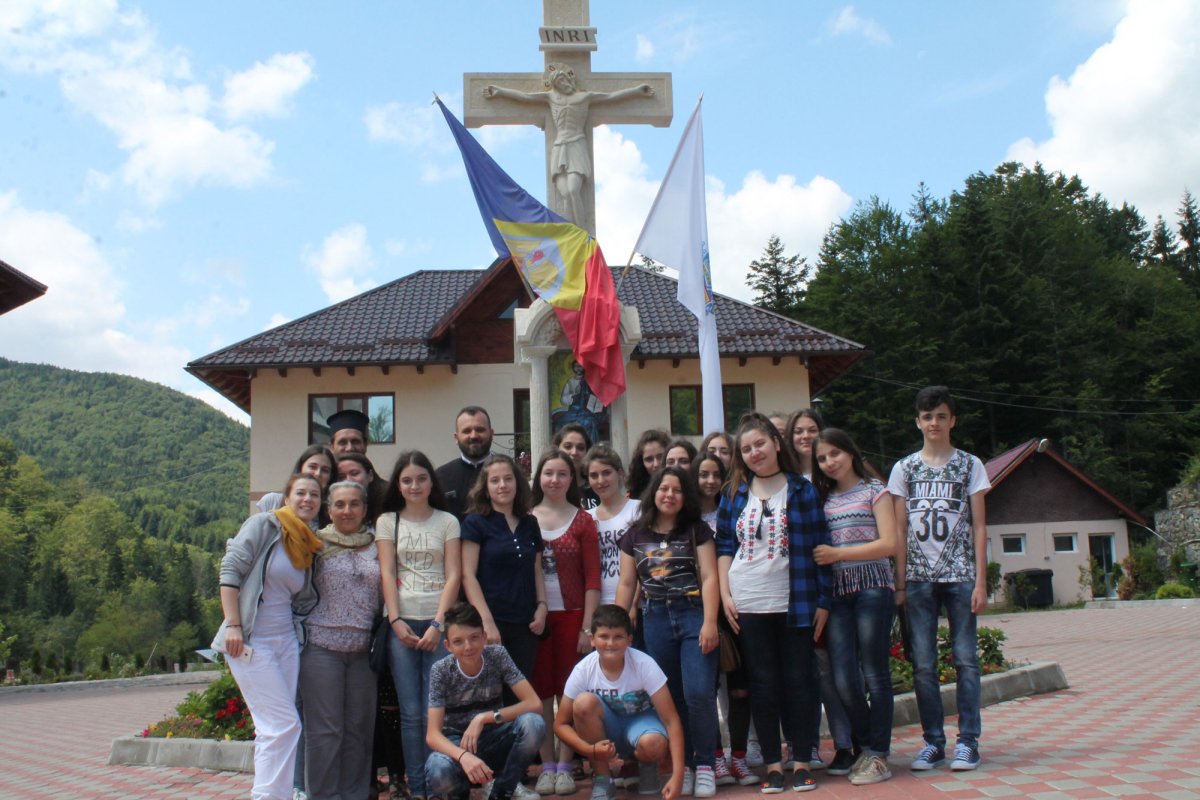 Cu Hristos pe cărările vacanței 35350