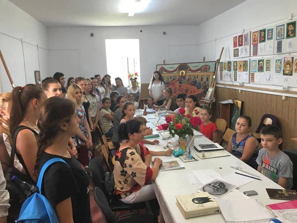 Elevi de la două licee, implicaţi în proiecte educaţionale de voluntariat 35294