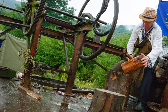 Sărbătoarea moților pe Muntele Găina 35308