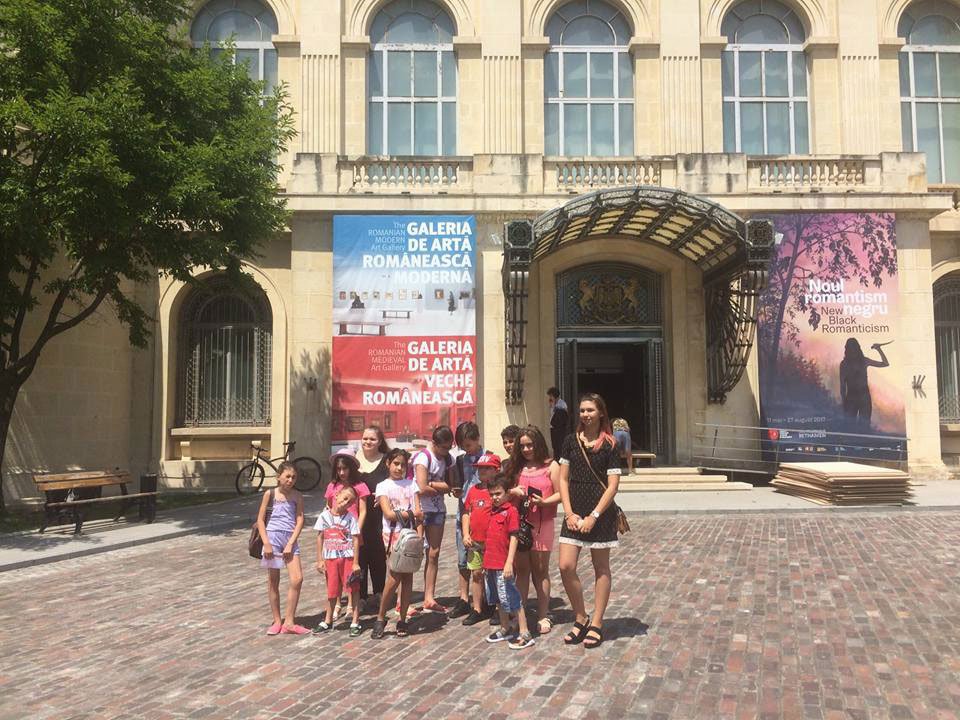 Elevii Colegiului Național „Sfântul Sava” participă la concursul Euroscola 35208