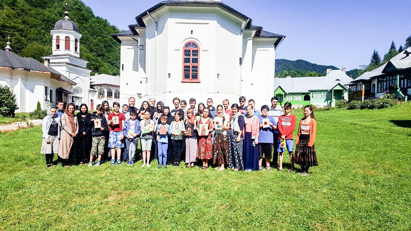 „Tinereţea şi mărturisirea credinţei în societatea modernă” 35221