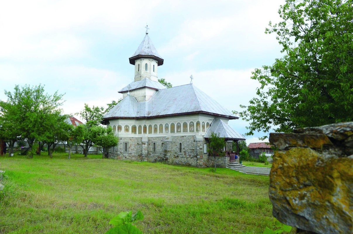 „Fac legământ  în faţa morţii să ridic altă biserică” 35284