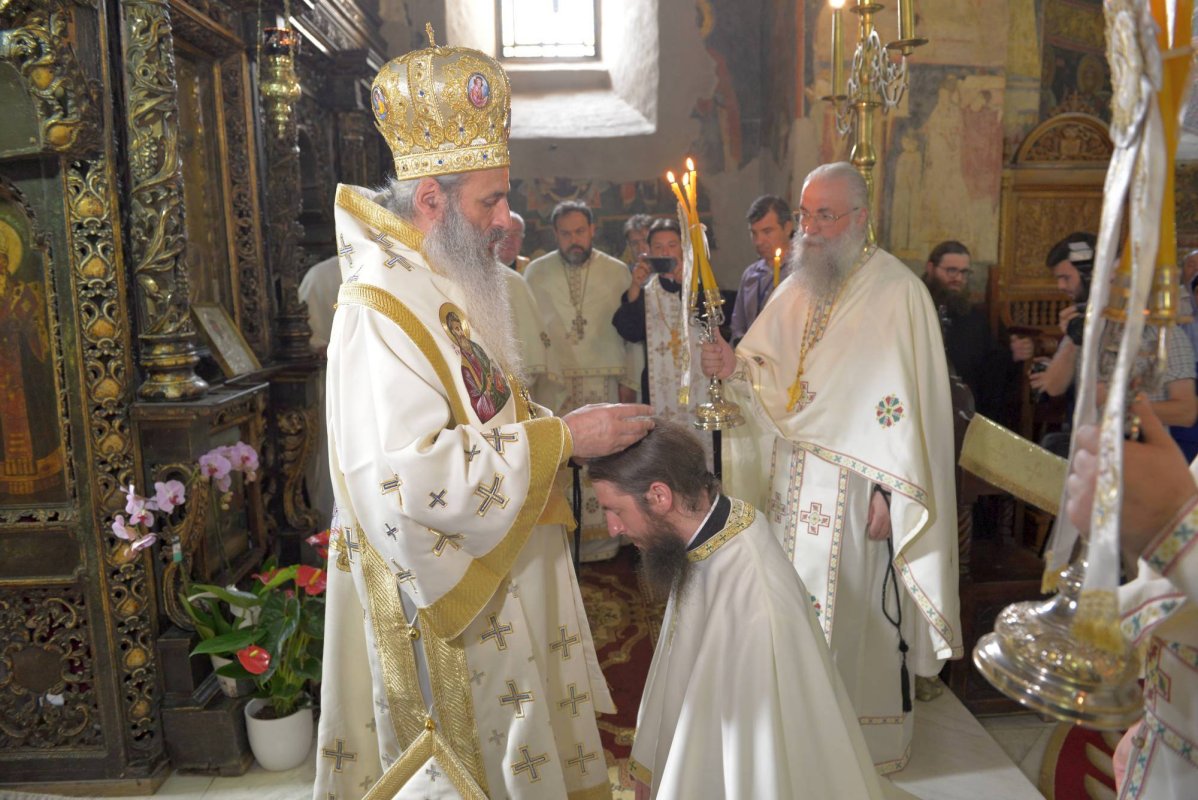 PS Părinte Damaschin Dorneanul a fost hirotonit şi instalat la Suceava 35100