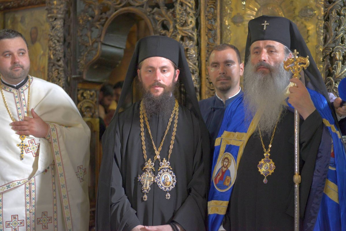 PS Părinte Damaschin Dorneanul a fost hirotonit şi instalat la Suceava 35103