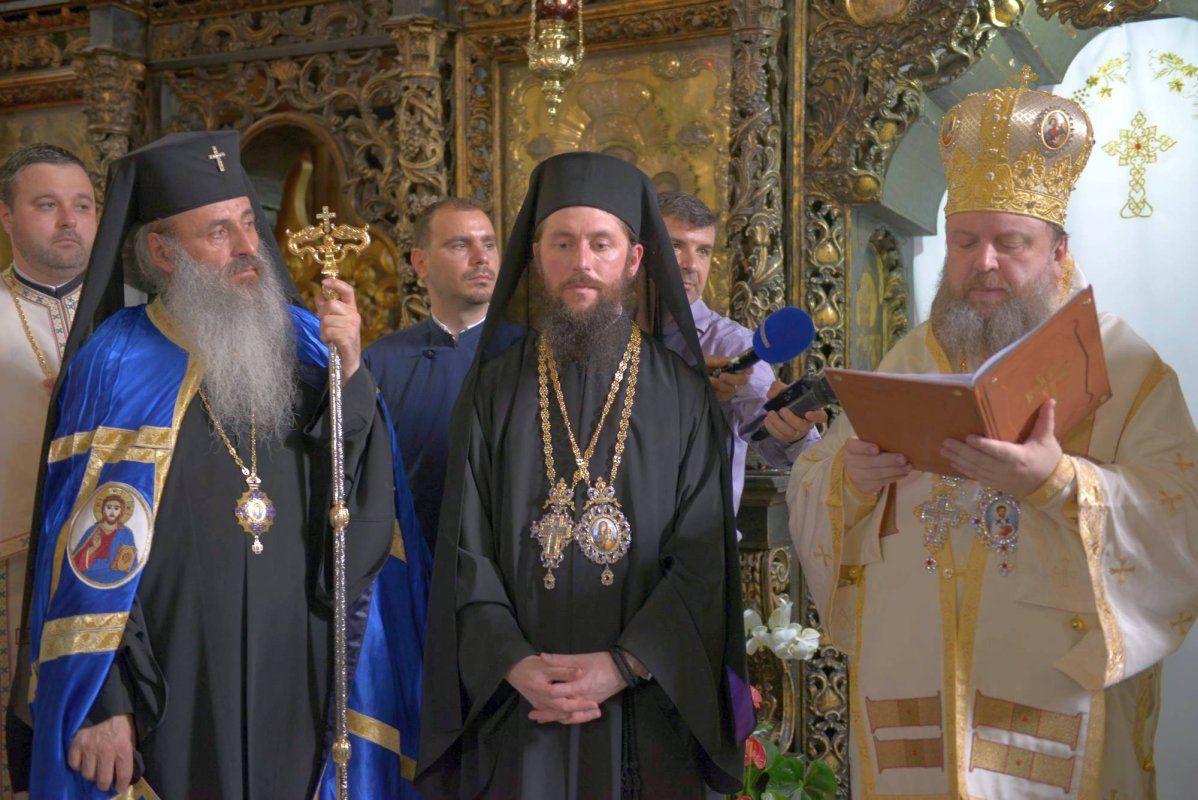 PS Părinte Damaschin Dorneanul a fost hirotonit şi instalat la Suceava 35104