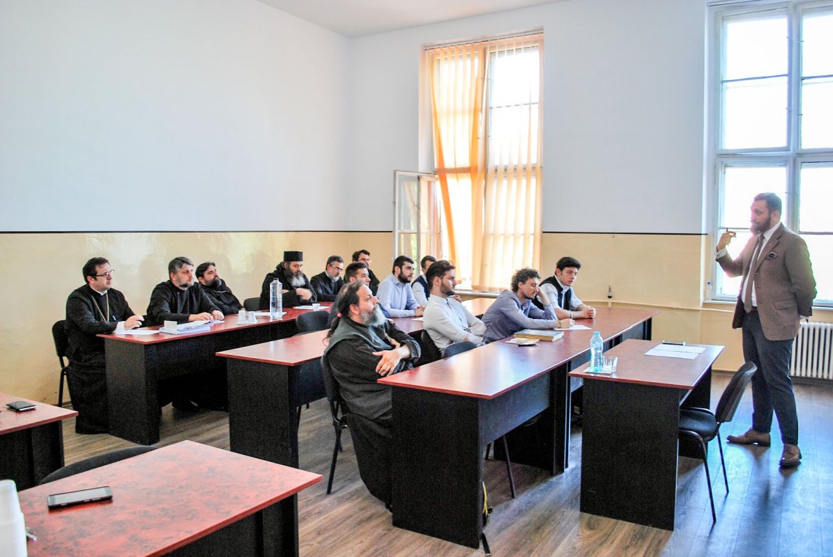 Un nou cadru didactic  la Facultatea de Teologie 35131