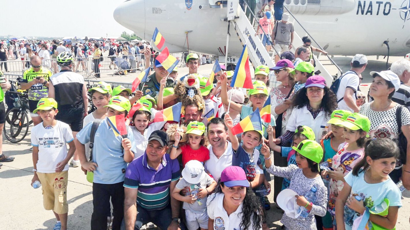 Activități cu tineri din București și Slobozia 35019