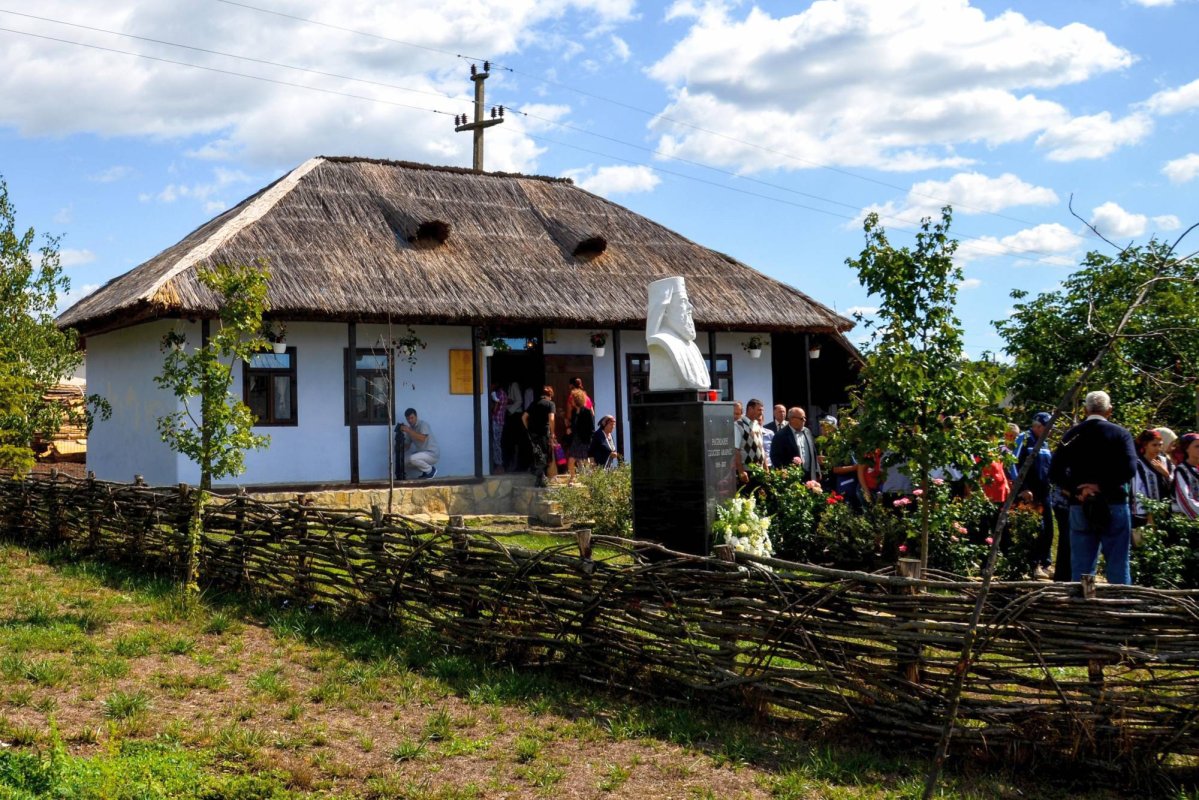 Patriarhul Teoctist - preţuind semenii şi darurile lor 34975