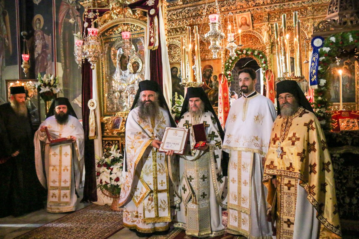 Sărbătoare la Schitul Prodromu 35023