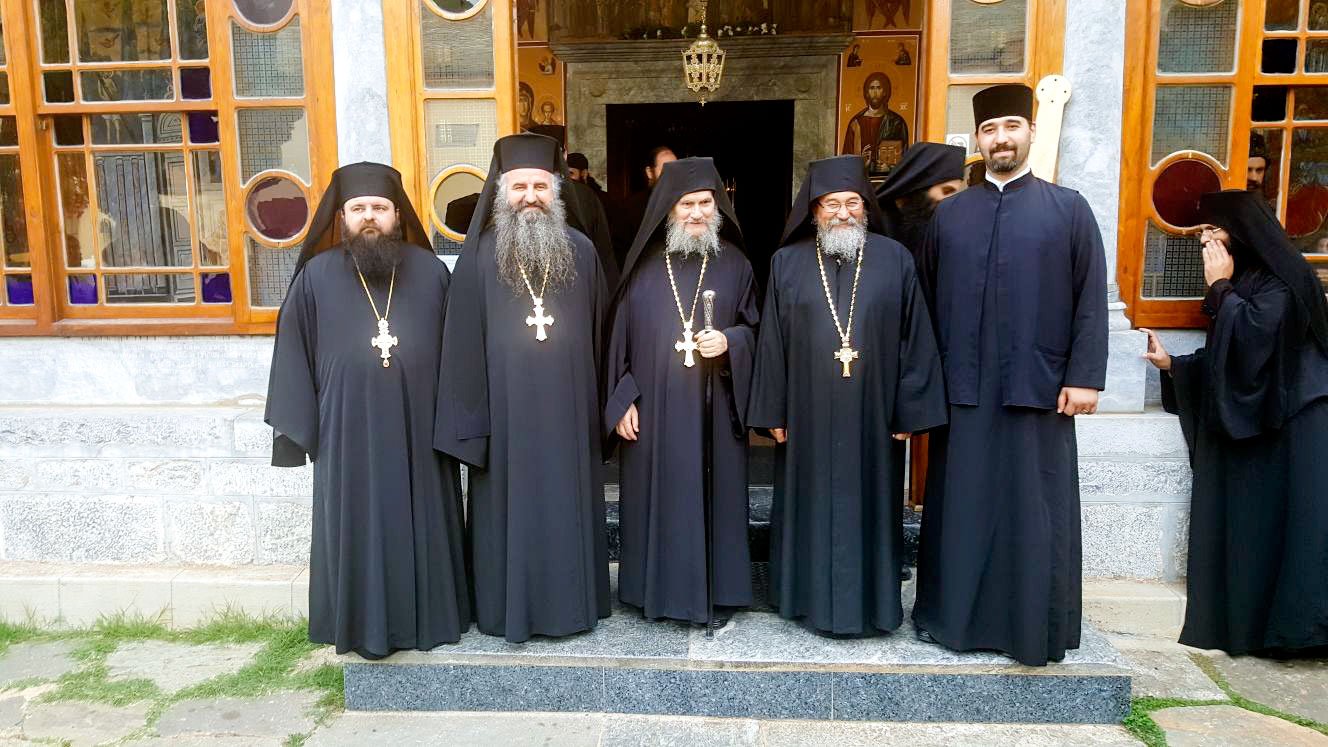 Sărbătoare la Schitul Prodromu 35025