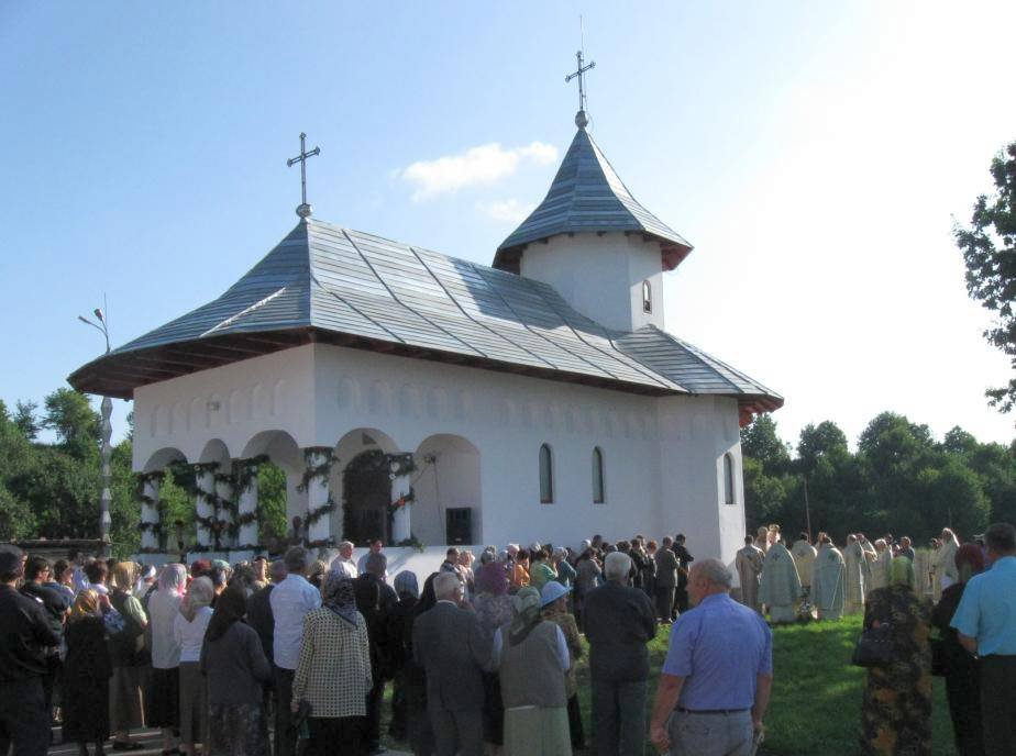 Cinstirea Sfântului Pantelimon în Moldova 34920