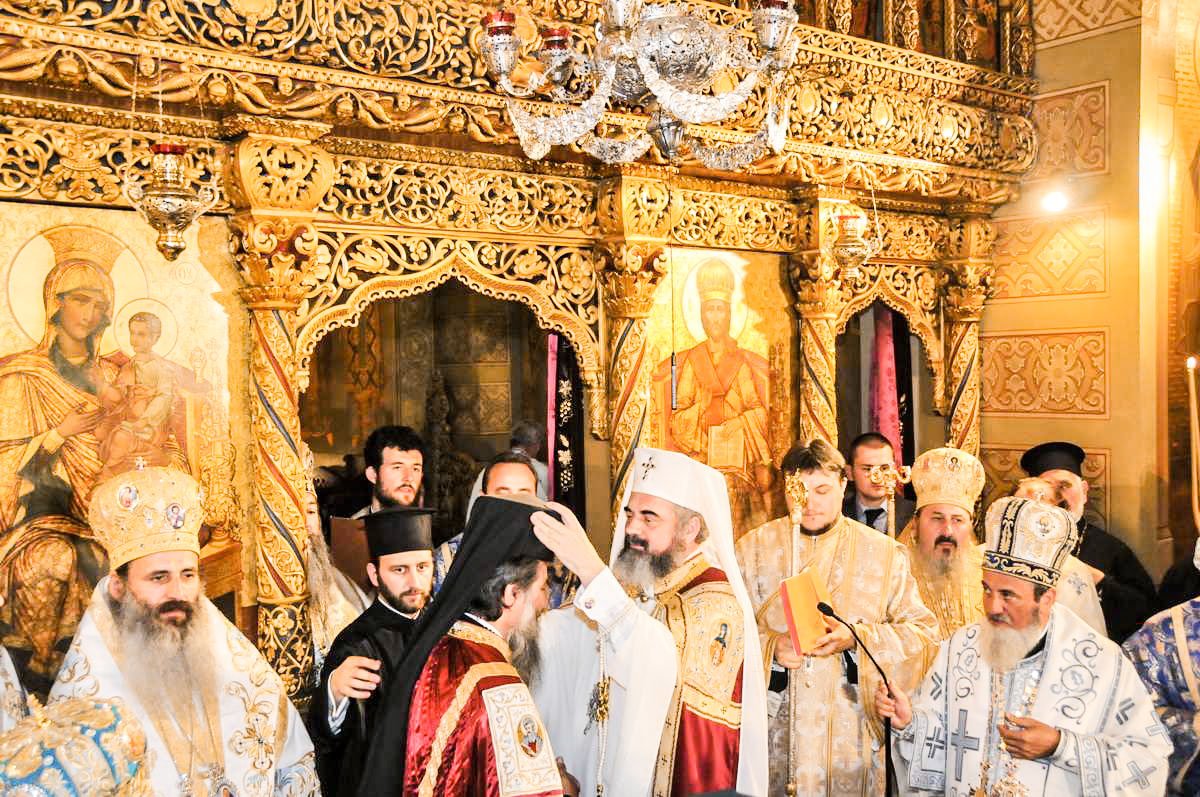 Prinos de recunoştinţă  la ceas de sărbătoare 34929