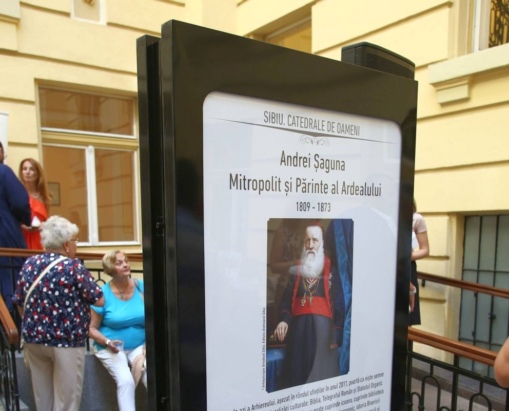 „Sibiu, Catedrale de oameni – Human Cathedrals” 34873