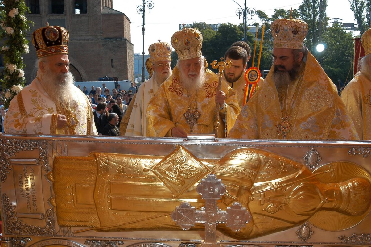 „Delicatețea lui spărgea orice barieră a protocolului” 34845