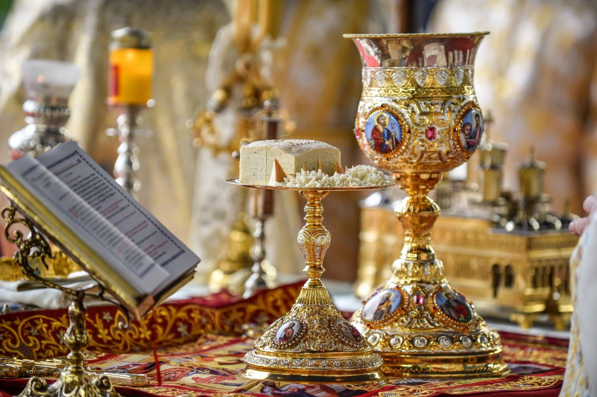 Pâinea înmulțită, semn și simbol al Pâinii pogorâte din Cer    34858