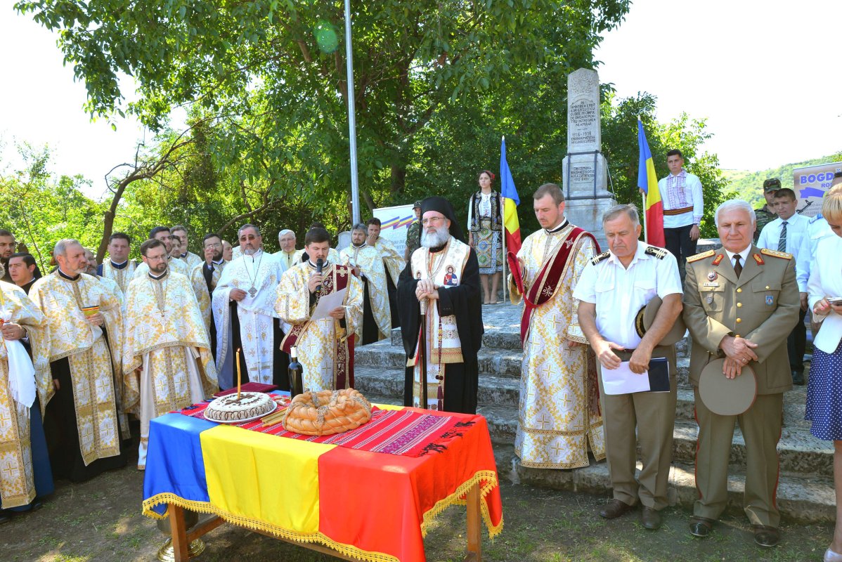Cinstire și recunoștință eroilor la Bogdănești, Bacău 34742