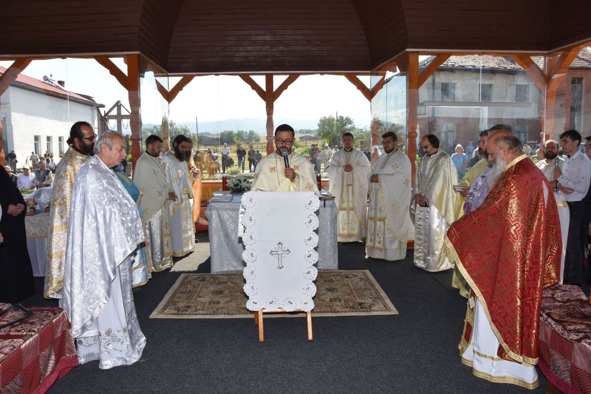 Rugăciune la metocul Centrului eparhial din Caransebeș de ziua hramului 34736