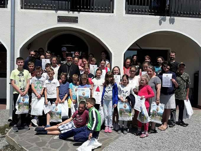 Tabără catehetică la Mănăstirea Strâmba, județul Sălaj 34721