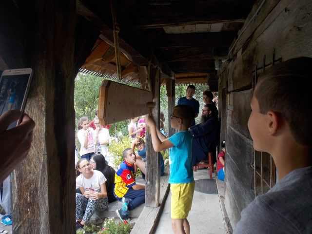 Tabără catehetică la Mănăstirea Strâmba, județul Sălaj 34724