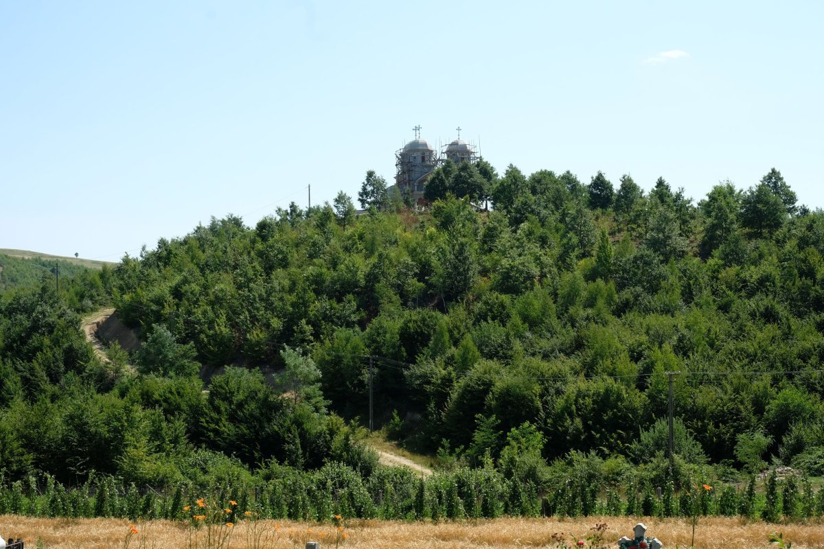 Preoteasa, satul ce renaște  din sine și din credință 34595