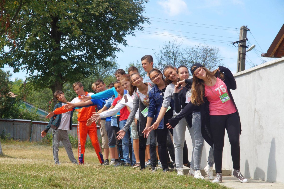 S-a dat startul proiectului „Tineri către TINEri - Tabăra din pridvorul satului“ 34510