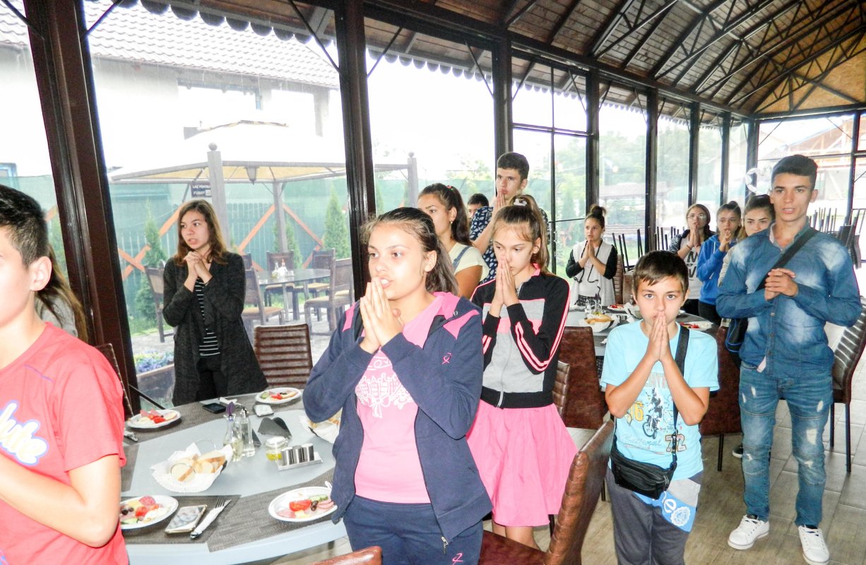 Tabere gratuite pentru elevii merituoși 34560