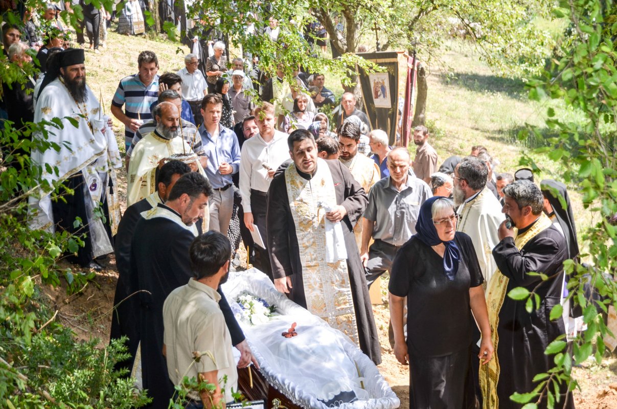 „Un model desăvârşit de rugător” 34523