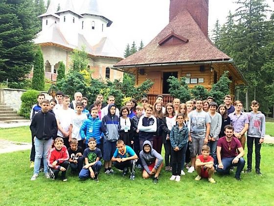 Tabără la Păltiniş pentru tinerii din Arhiepiscopia Sibiului 34455