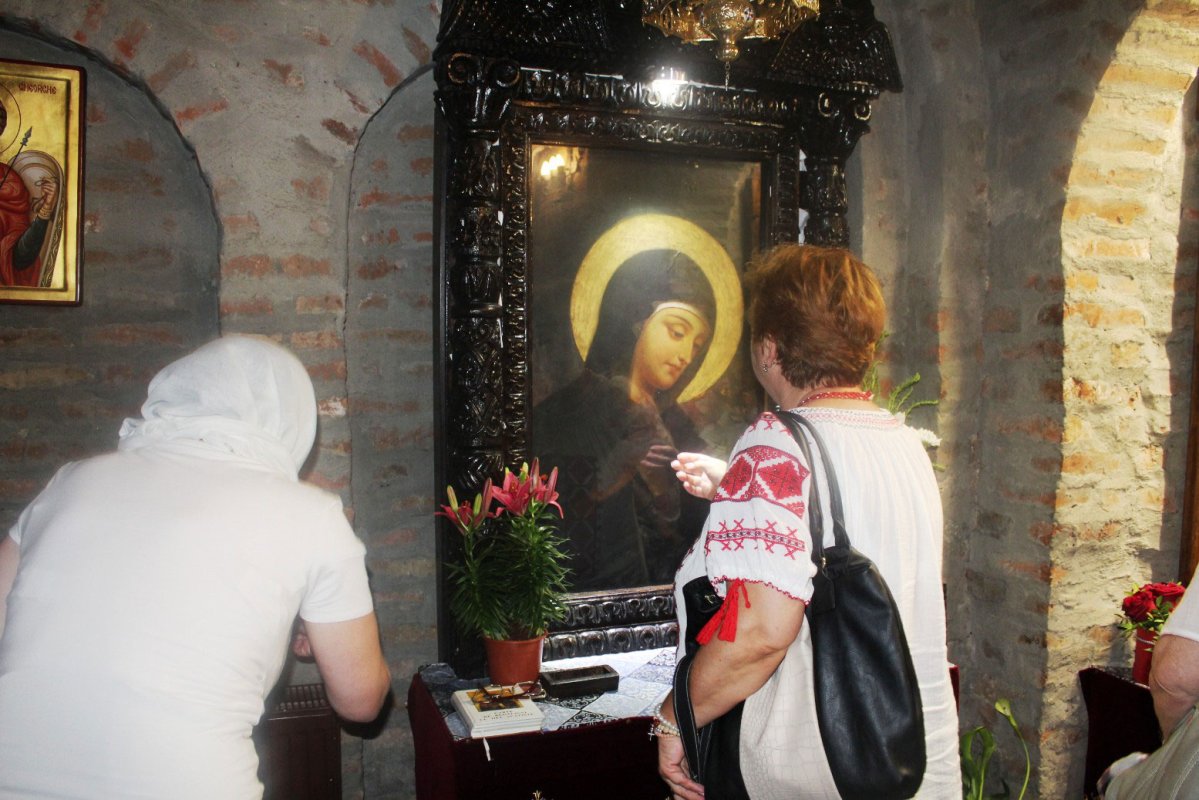 Pelerinaj la mănăstiri năsăudene şi maramureşene 34365